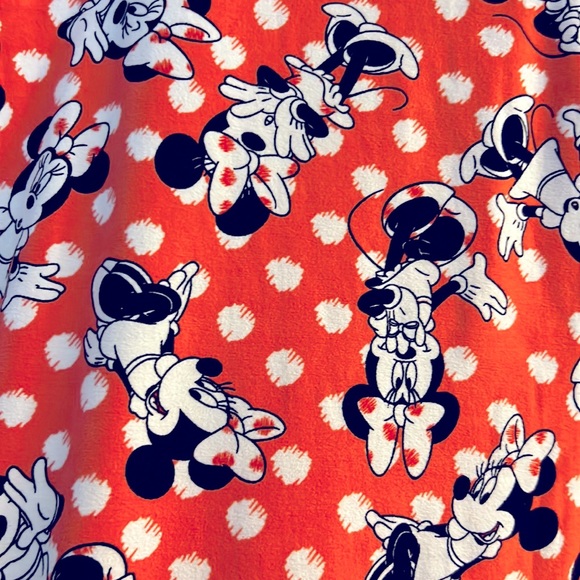 ❤️3/$25 (TC) Minnie Mouse Disney Lularoe  Leggings Hard to Find Tall & Curvy - Picture 4 of 9